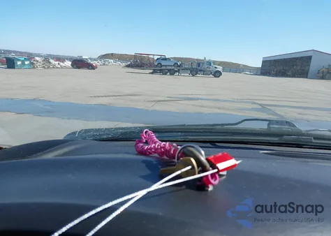 2006 Chrysler Town & Country from USA, damaged, VIN 1A4GP45R26B572543